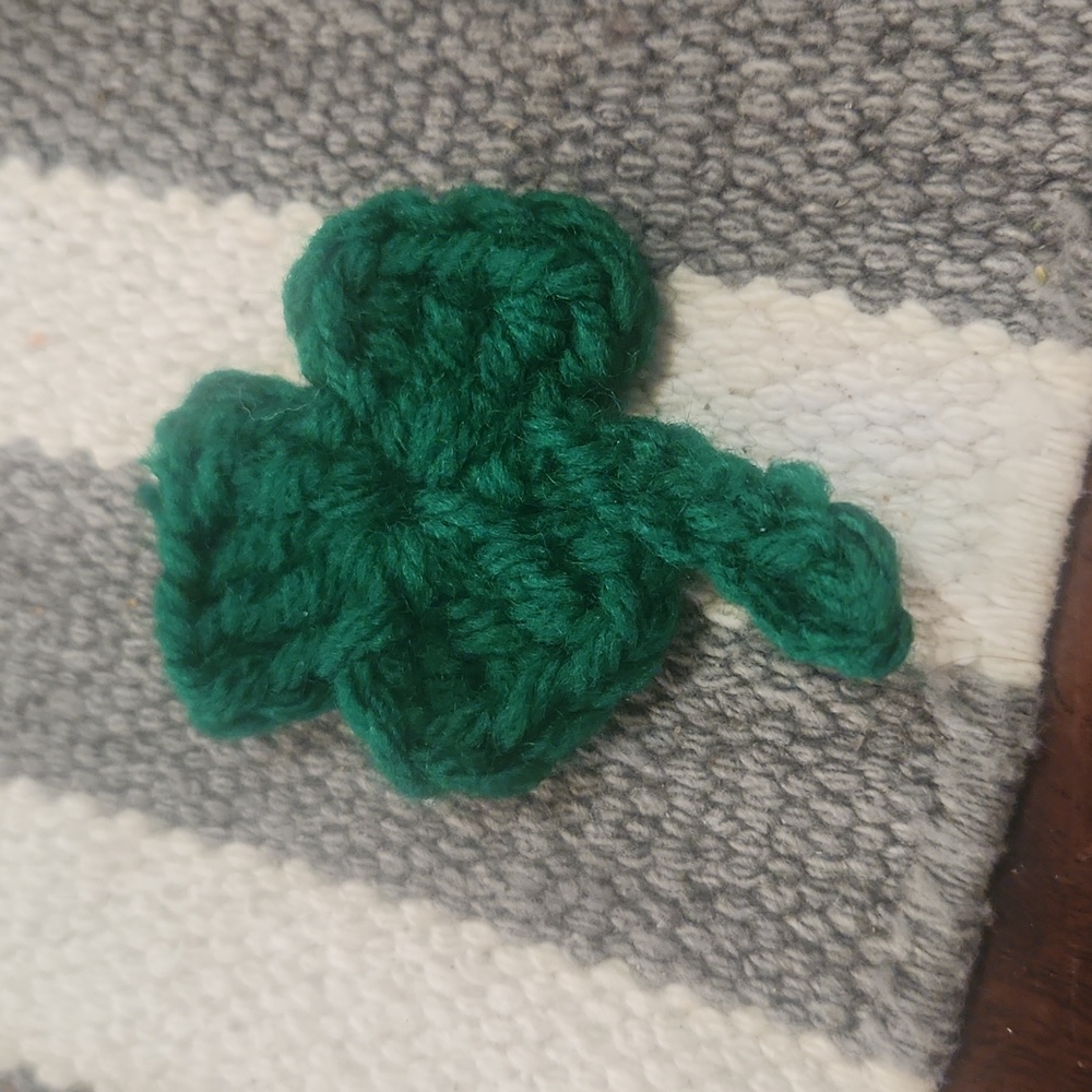 Crochet shamrock appliques